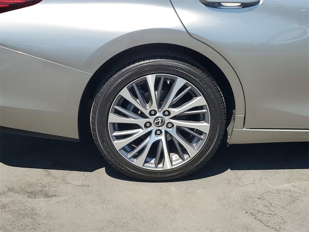 used 2021 Lexus ES 350 car, priced at $32,451