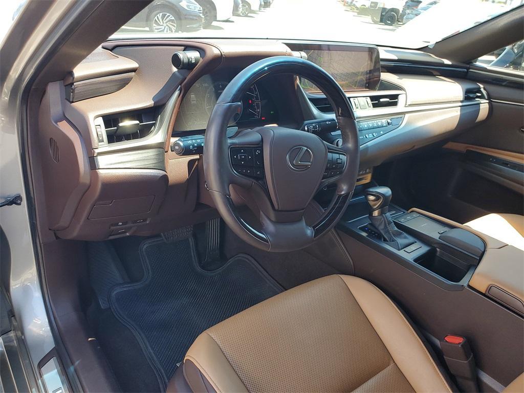 used 2021 Lexus ES 350 car, priced at $32,451