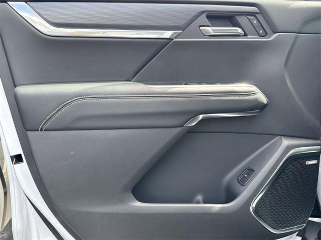 new 2025 GMC Acadia car, priced at $43,923