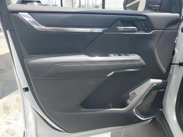 new 2025 GMC Acadia car, priced at $43,923