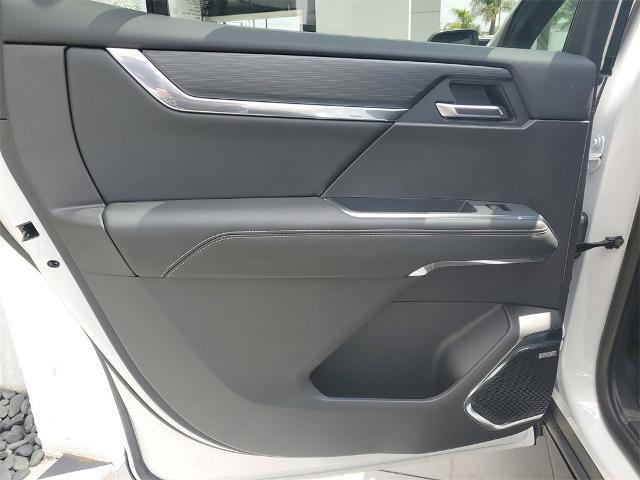 new 2025 GMC Acadia car, priced at $43,923