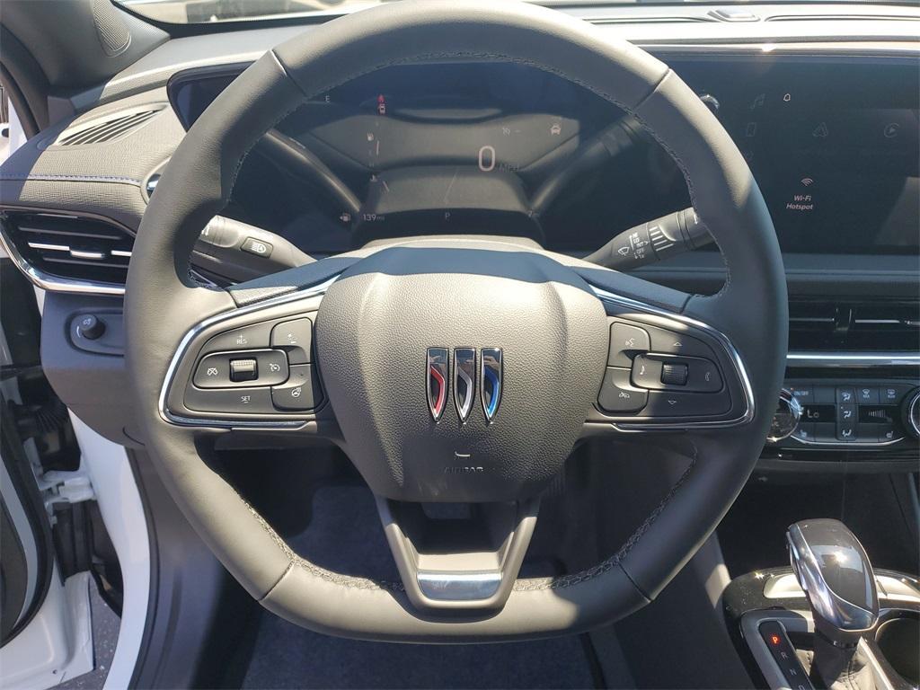 new 2025 Buick Envista car, priced at $25,298