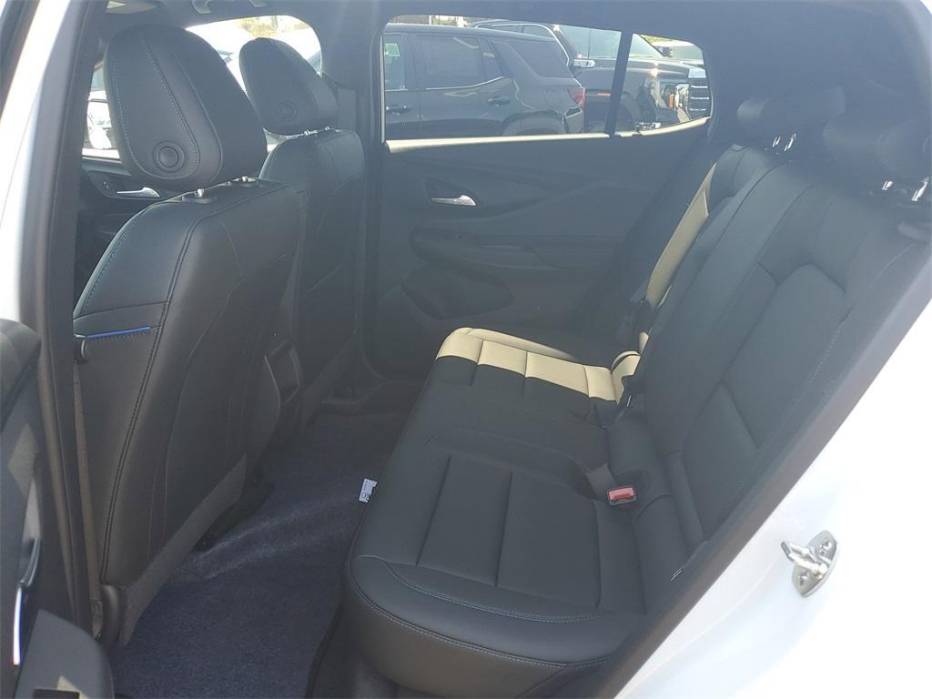 new 2025 Buick Envista car, priced at $25,298