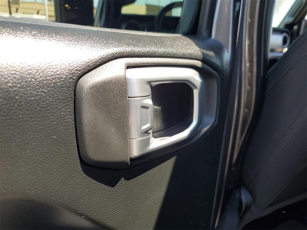 used 2021 Jeep Wrangler Unlimited car, priced at $22,451