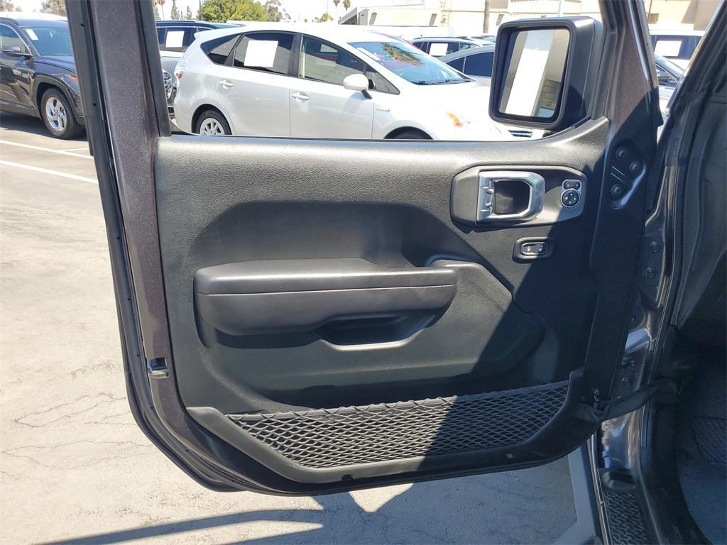 used 2021 Jeep Wrangler Unlimited car, priced at $22,451