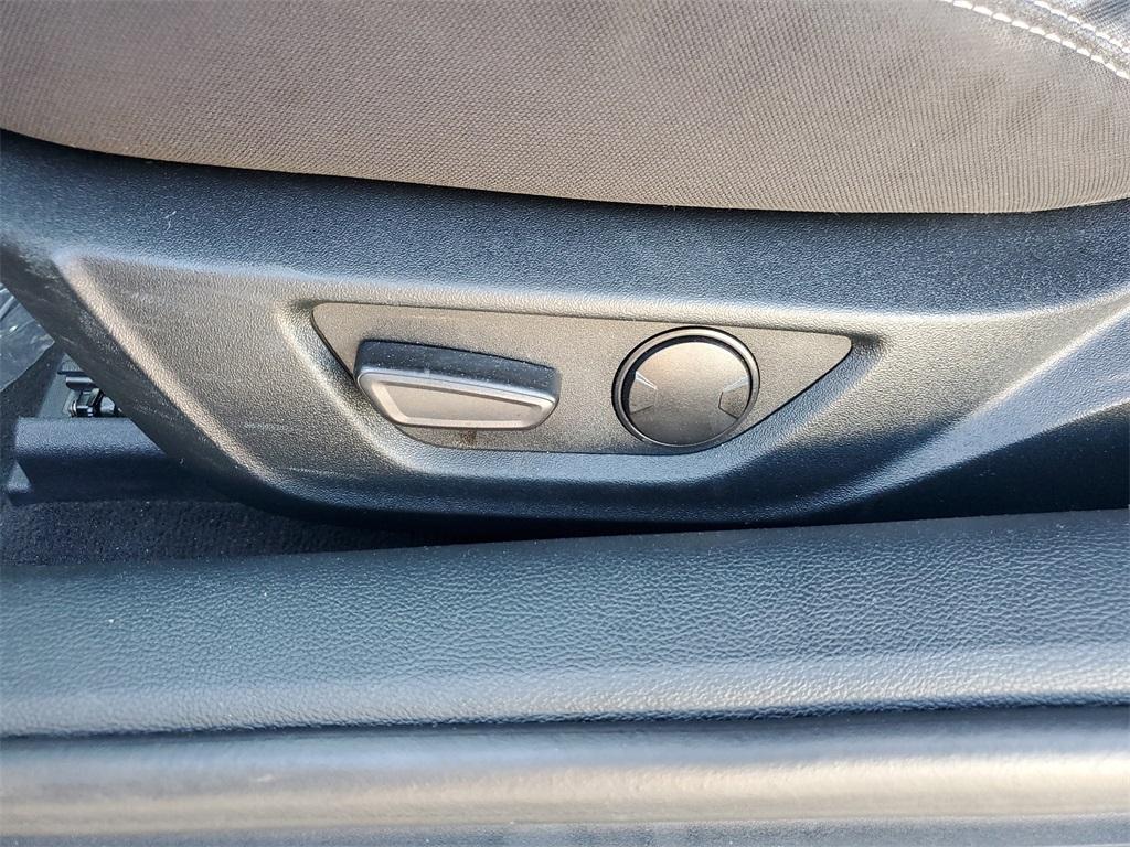 used 2023 Ford Mustang car, priced at $22,451