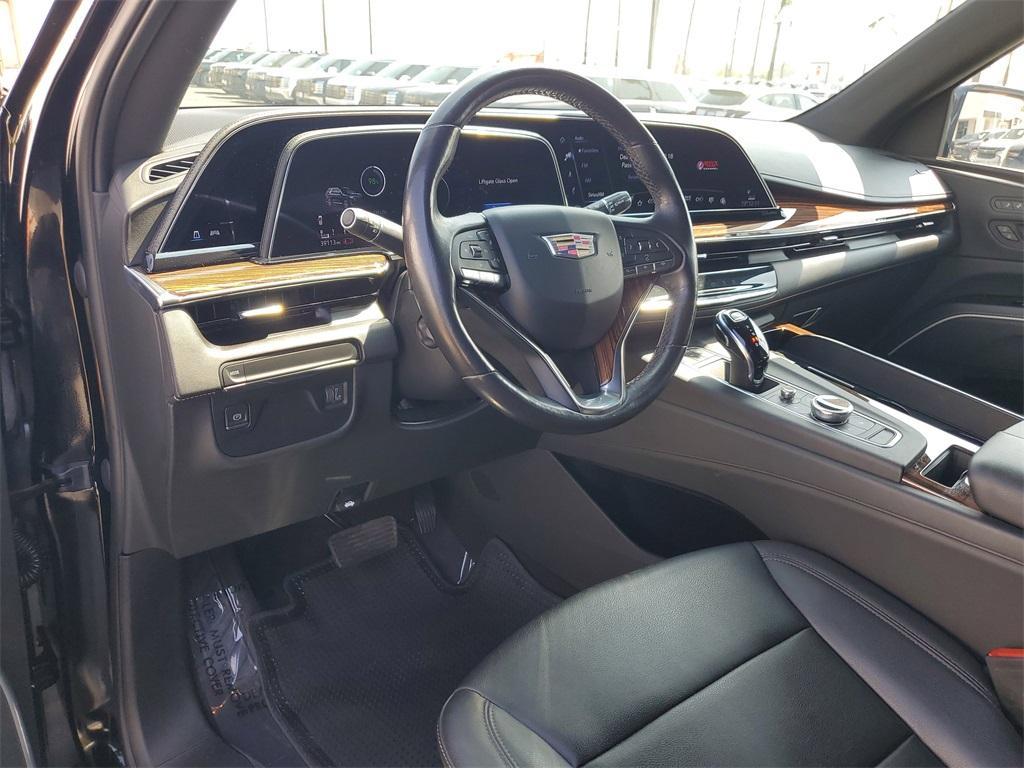 used 2022 Cadillac Escalade ESV car, priced at $60,991