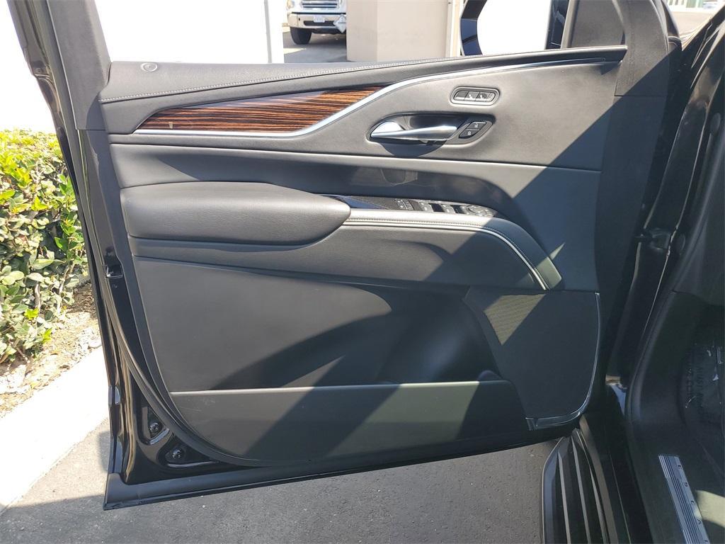 used 2022 Cadillac Escalade ESV car, priced at $60,991