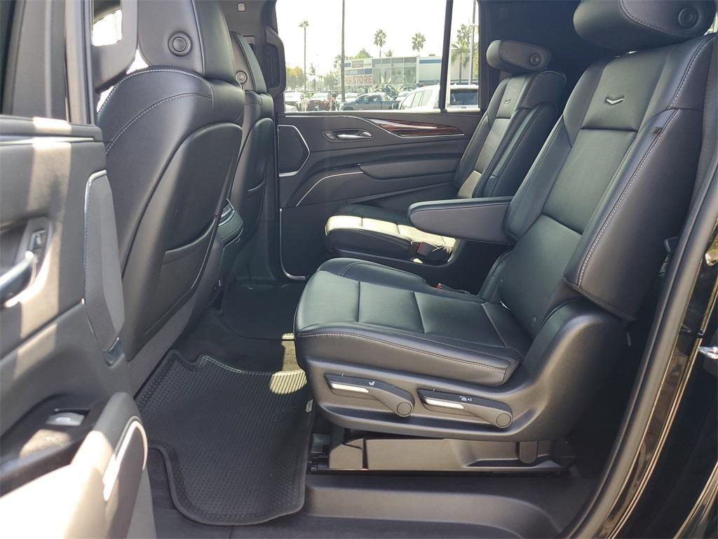 used 2022 Cadillac Escalade ESV car, priced at $60,991