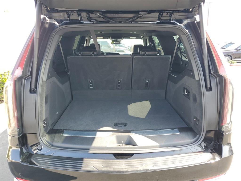 used 2022 Cadillac Escalade ESV car, priced at $60,991