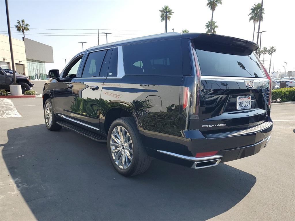 used 2022 Cadillac Escalade ESV car, priced at $60,991