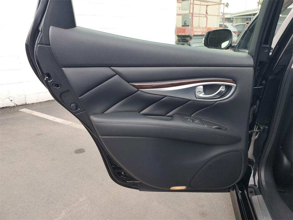 used 2015 INFINITI Q70 car, priced at $14,451