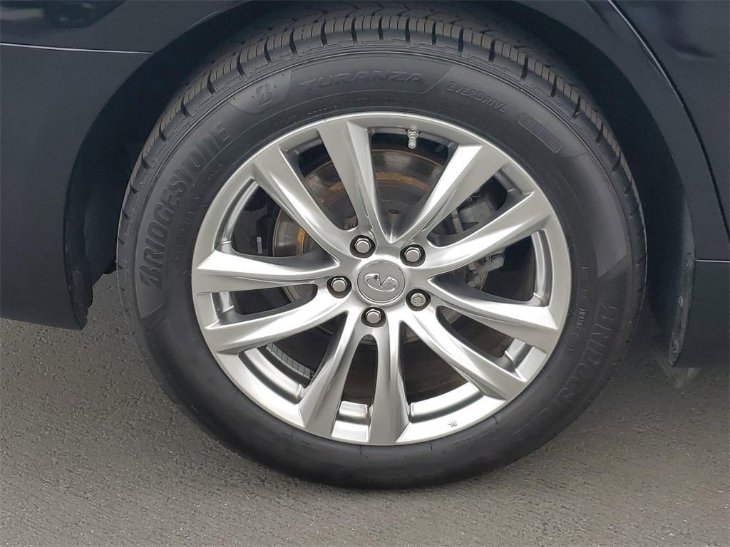 used 2015 INFINITI Q70 car, priced at $14,451