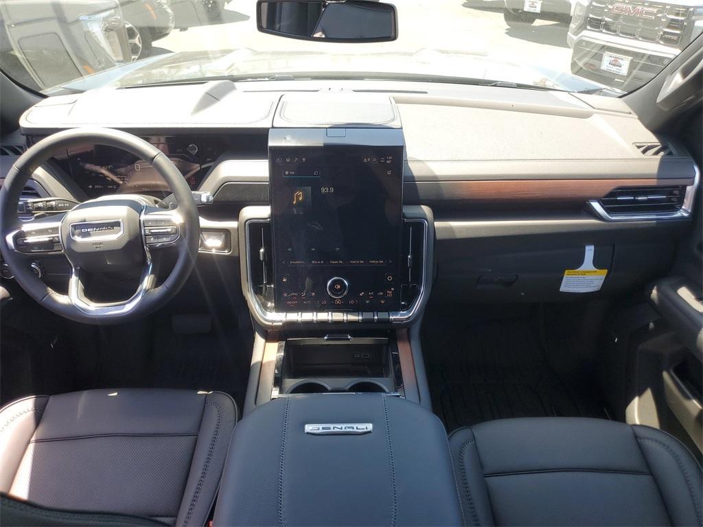 new 2025 GMC Yukon car, priced at $80,895