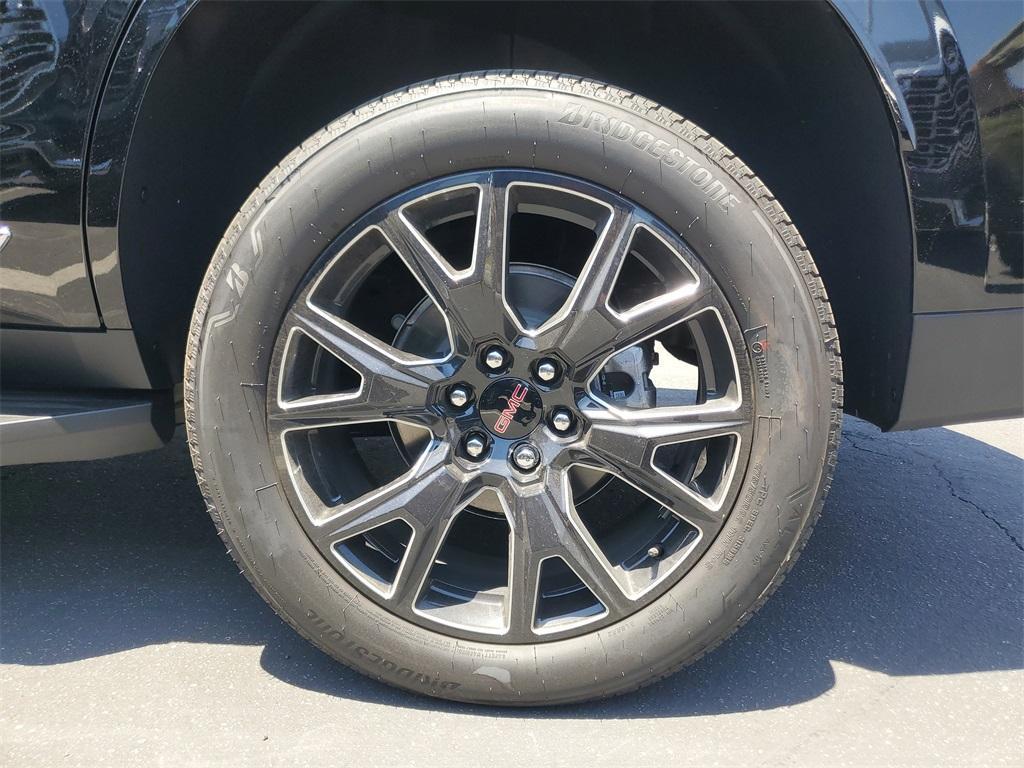 new 2025 GMC Yukon car, priced at $80,895