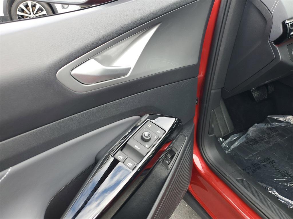 used 2024 Volkswagen ID.4 car, priced at $22,991