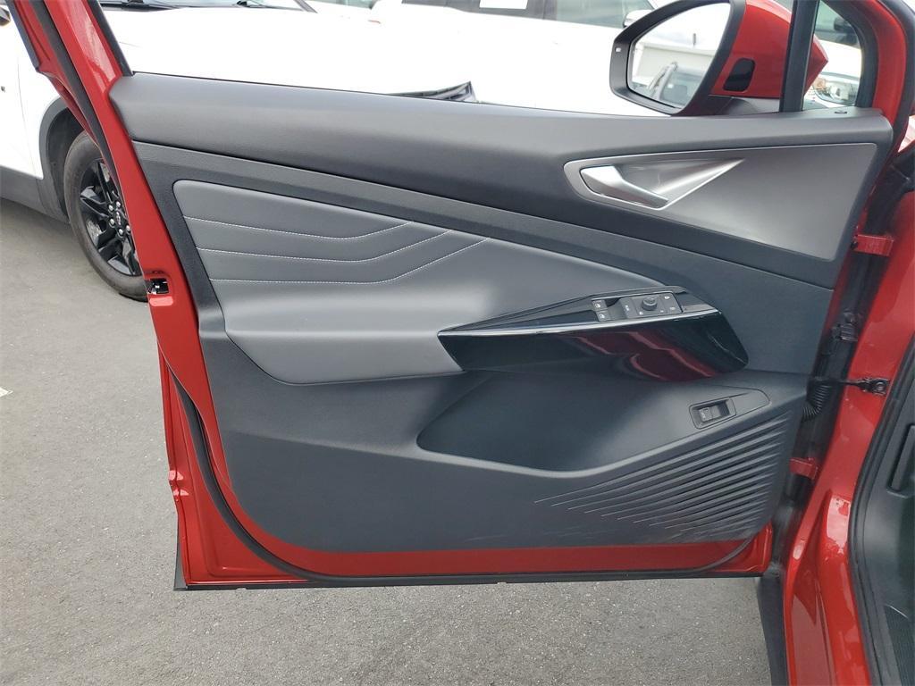 used 2024 Volkswagen ID.4 car, priced at $22,991