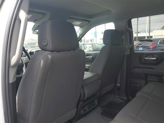 new 2025 GMC Sierra 1500 car, priced at $44,026