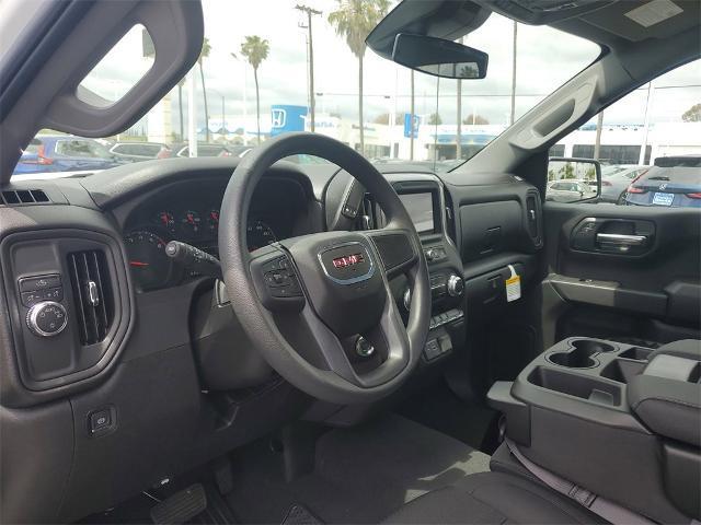 new 2025 GMC Sierra 1500 car, priced at $43,226