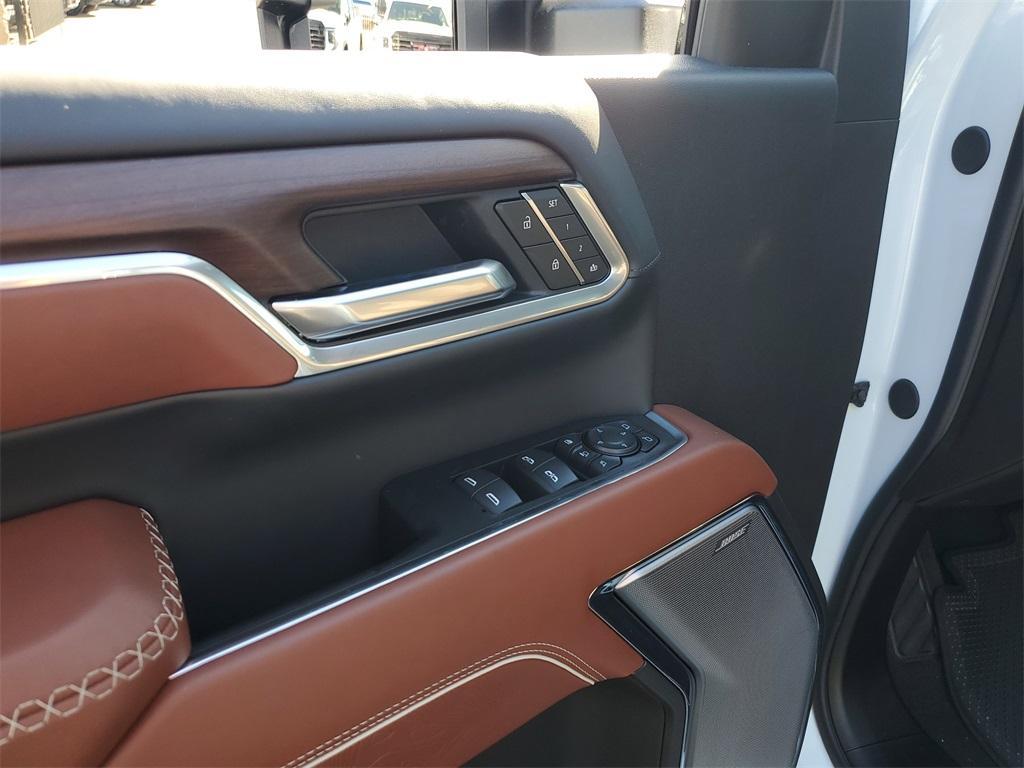 new 2026 GMC Sierra 3500 car, priced at $105,334