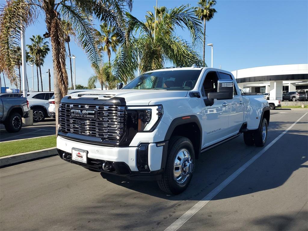 new 2026 GMC Sierra 3500 car, priced at $105,334