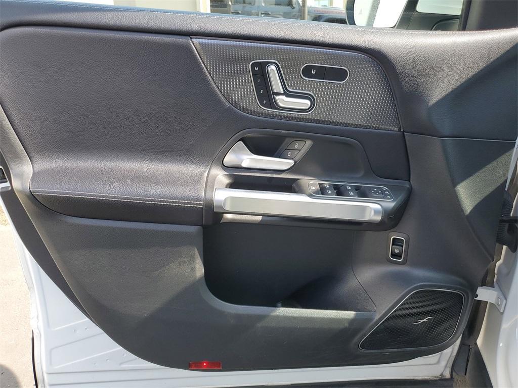 used 2021 Mercedes-Benz GLB 250 car, priced at $19,351