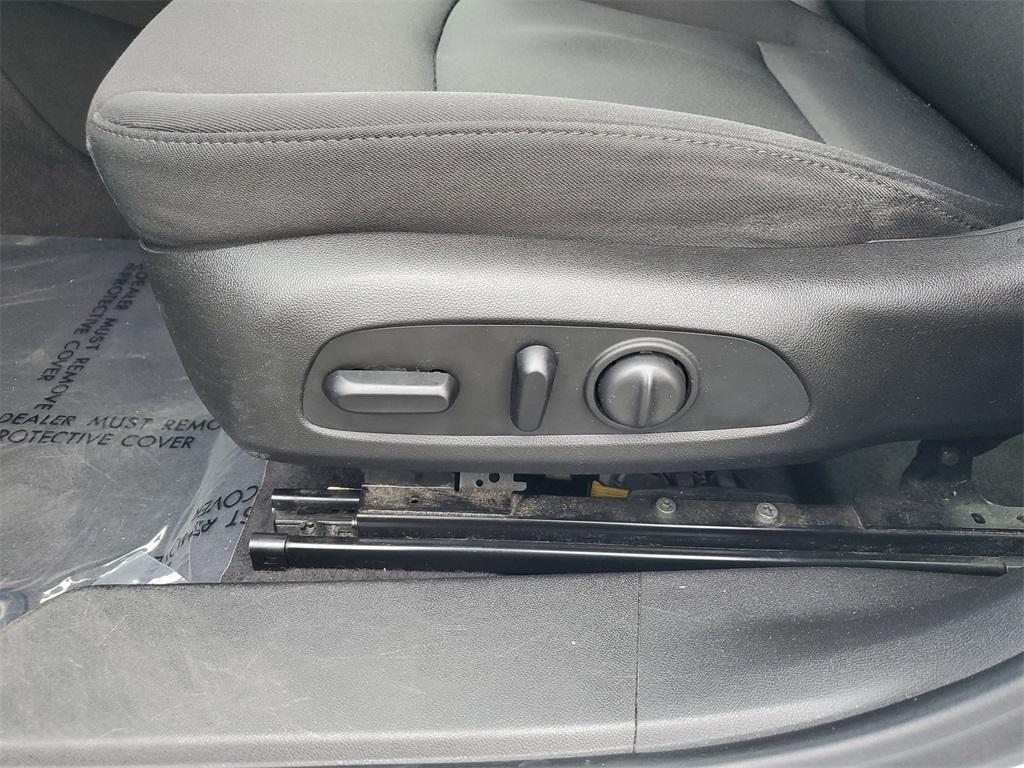 used 2017 Chevrolet Malibu car, priced at $10,351