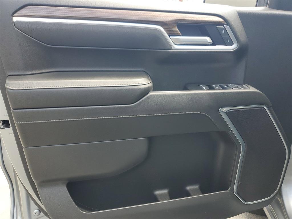 used 2025 Chevrolet Silverado 1500 car, priced at $42,799