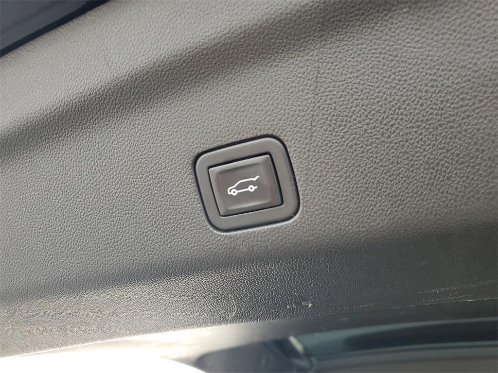 used 2023 Chevrolet Tahoe car, priced at $35,941