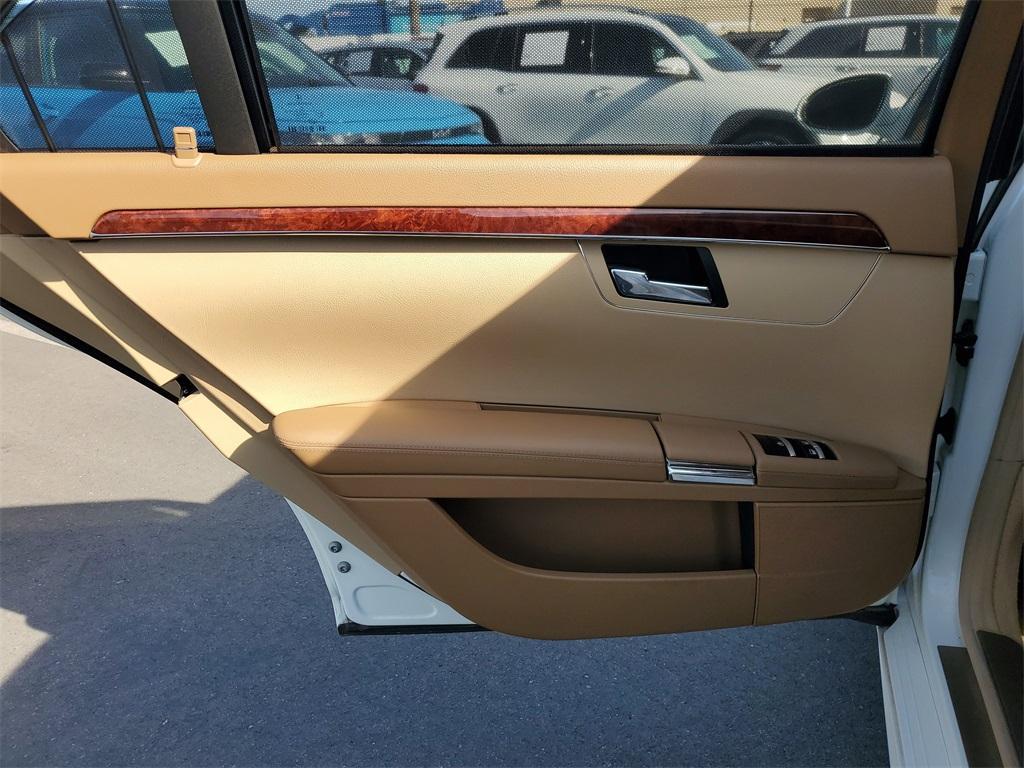 used 2009 Mercedes-Benz S-Class car, priced at $18,991