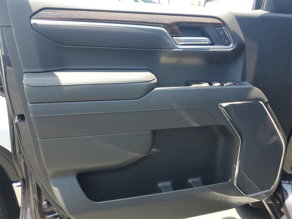 new 2025 GMC Sierra 1500 car, priced at $48,341