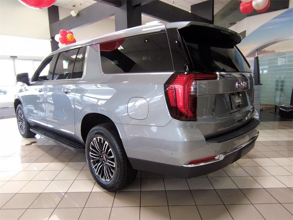 new 2025 GMC Yukon XL car, priced at $75,058