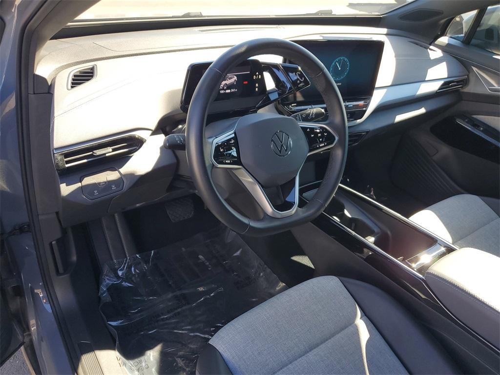 used 2023 Volkswagen ID.4 car, priced at $17,991