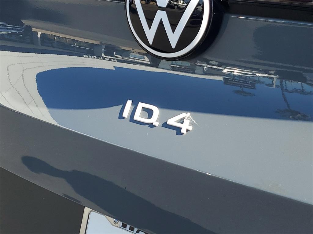 used 2023 Volkswagen ID.4 car, priced at $17,991