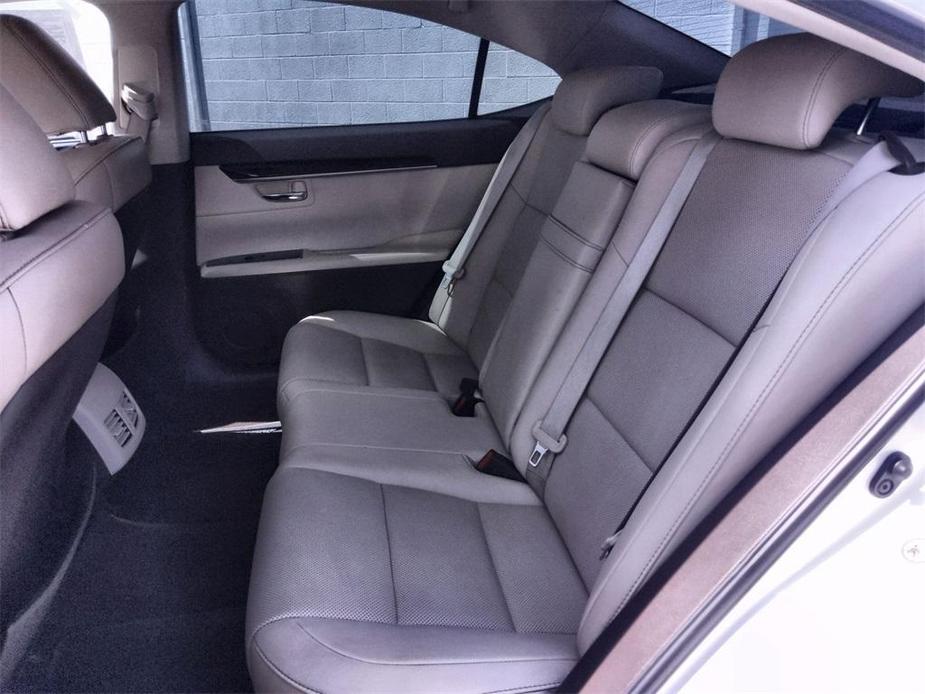 used 2016 Lexus ES 350 car, priced at $21,243