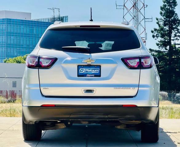 used 2015 Chevrolet Traverse car, priced at $2,500