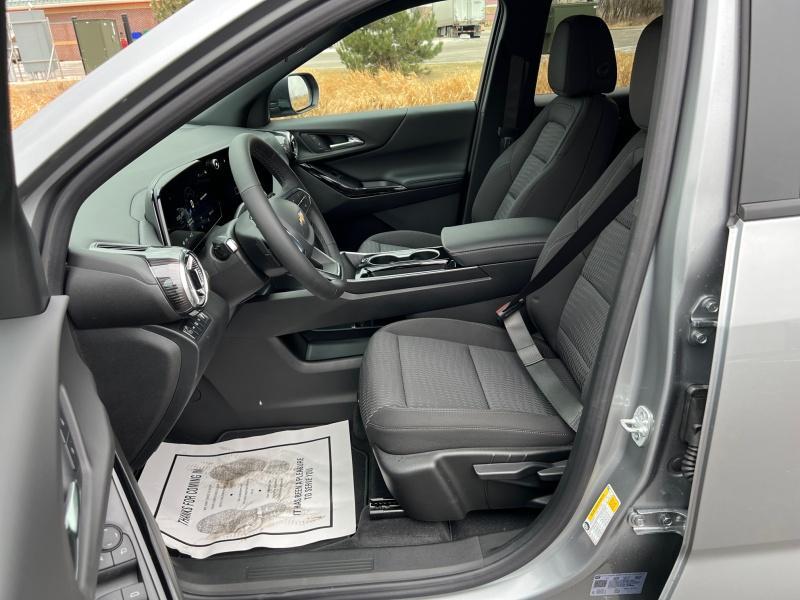 new 2025 Chevrolet Equinox car, priced at $32,994