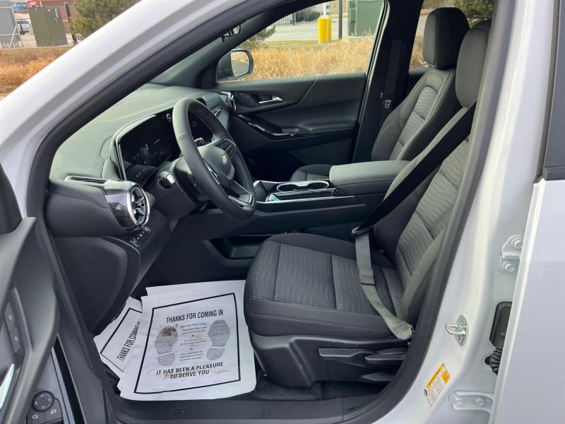 new 2025 Chevrolet Equinox car, priced at $32,994