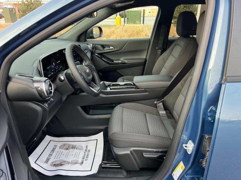 new 2025 Chevrolet Equinox car, priced at $32,994