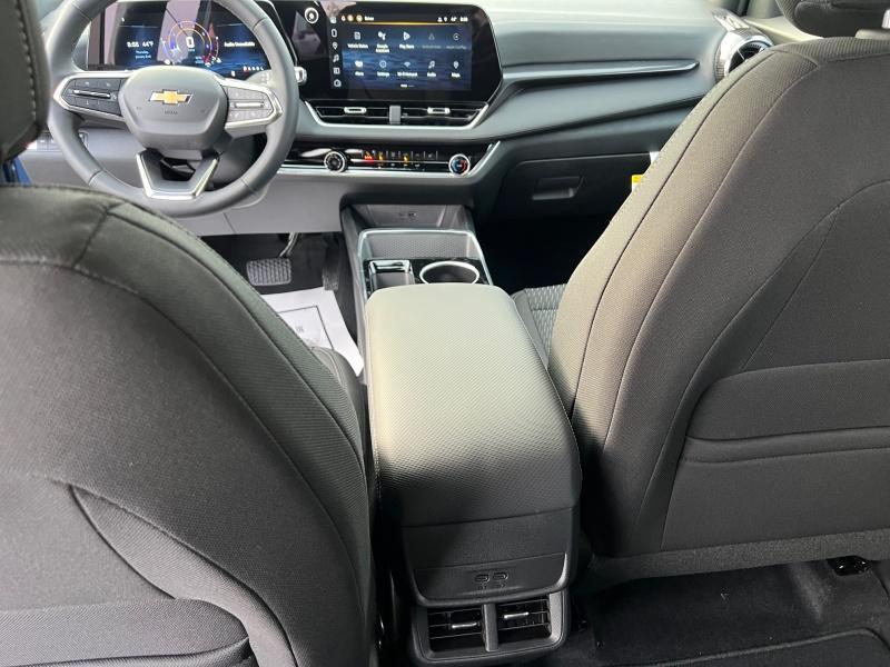 new 2025 Chevrolet Equinox car, priced at $32,994