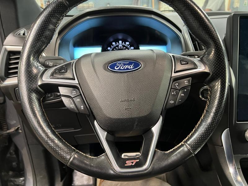 used 2022 Ford Edge car, priced at $24,995