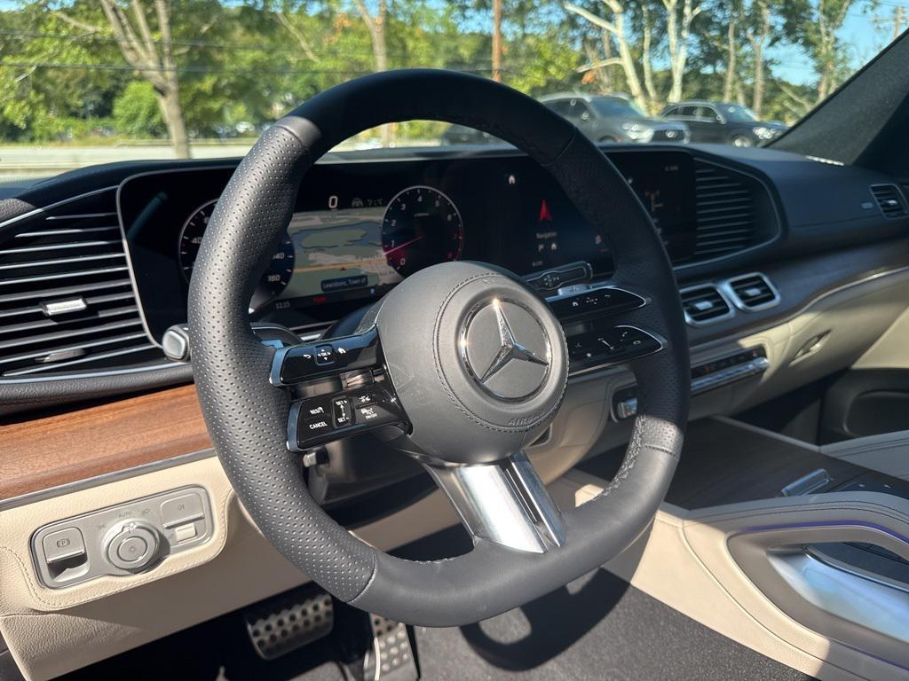 new 2026 Mercedes-Benz GLS 580 car, priced at $121,250