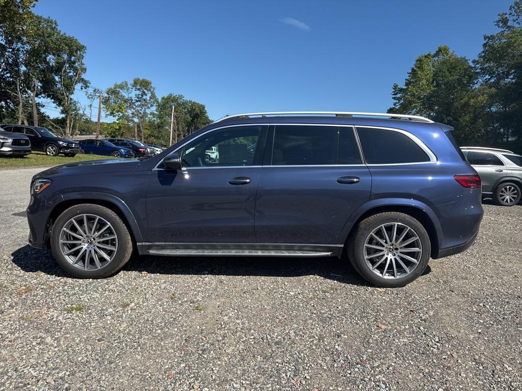 new 2026 Mercedes-Benz GLS 580 car, priced at $121,250