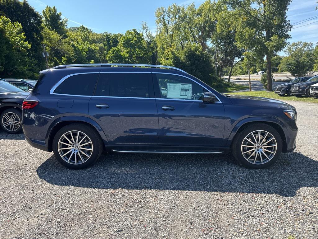 new 2026 Mercedes-Benz GLS 580 car, priced at $121,250