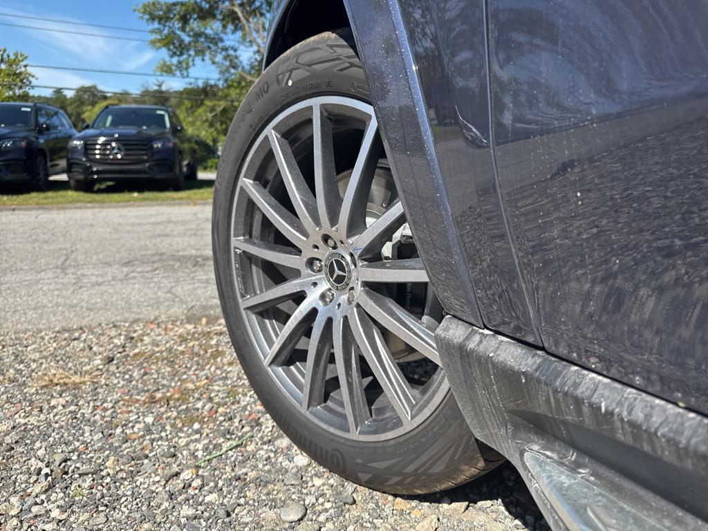 new 2026 Mercedes-Benz GLS 580 car, priced at $121,250
