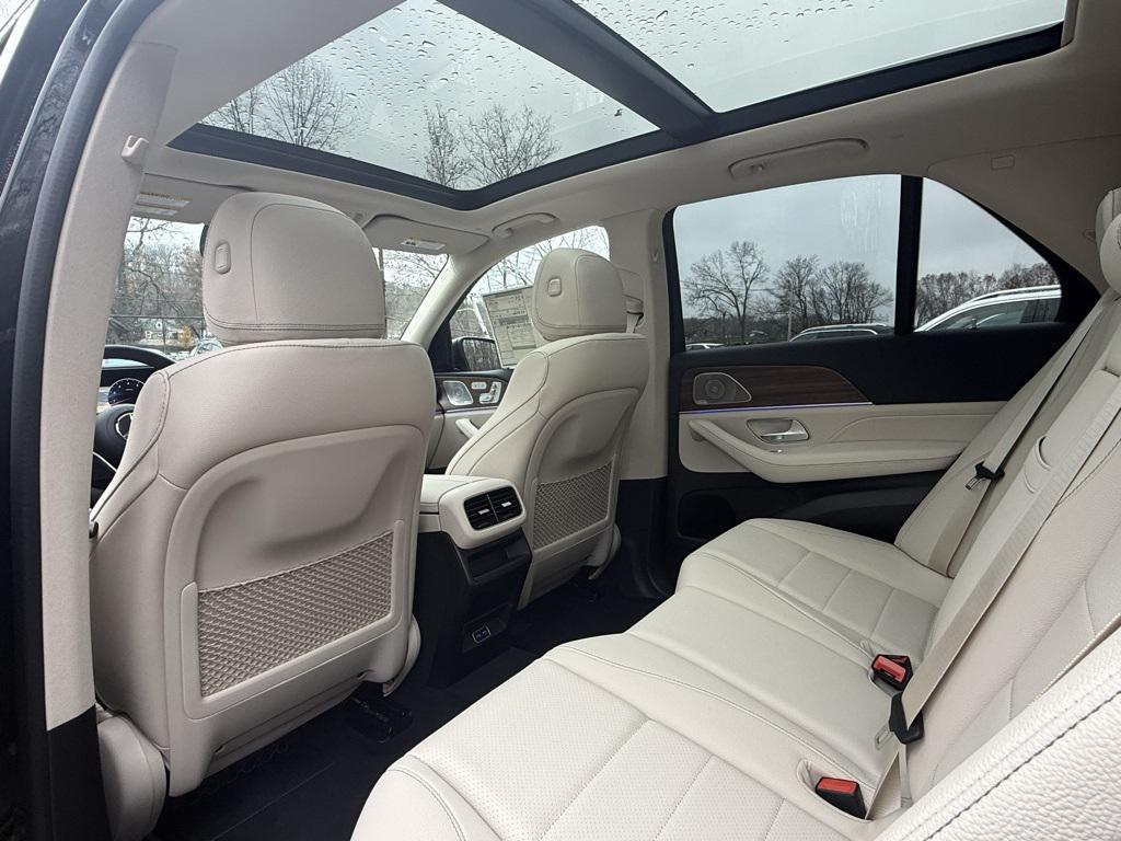 new 2026 Mercedes-Benz GLE 450 car, priced at $79,415