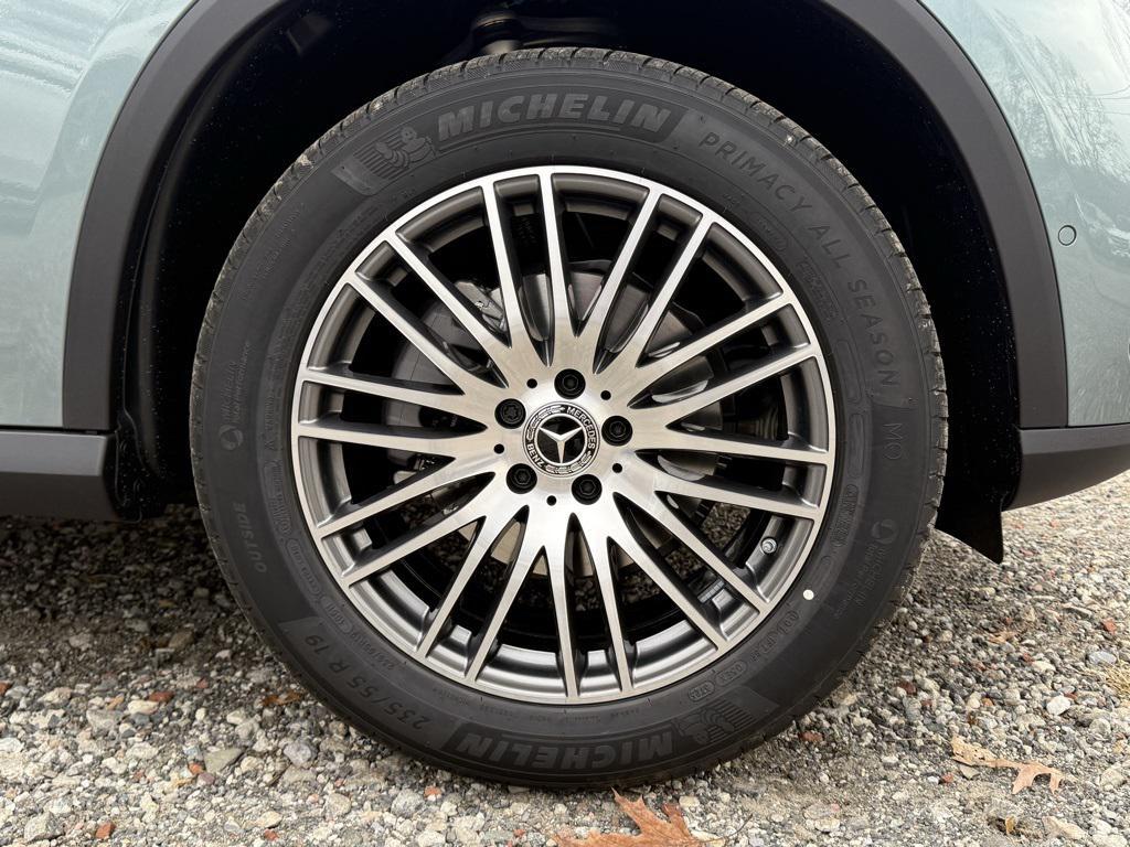 new 2026 Mercedes-Benz GLC 300 car, priced at $55,690