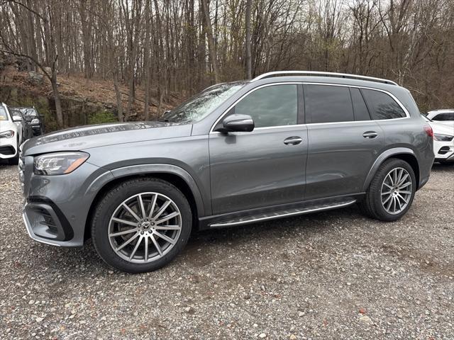 new 2025 Mercedes-Benz GLS 580 car, priced at $117,280