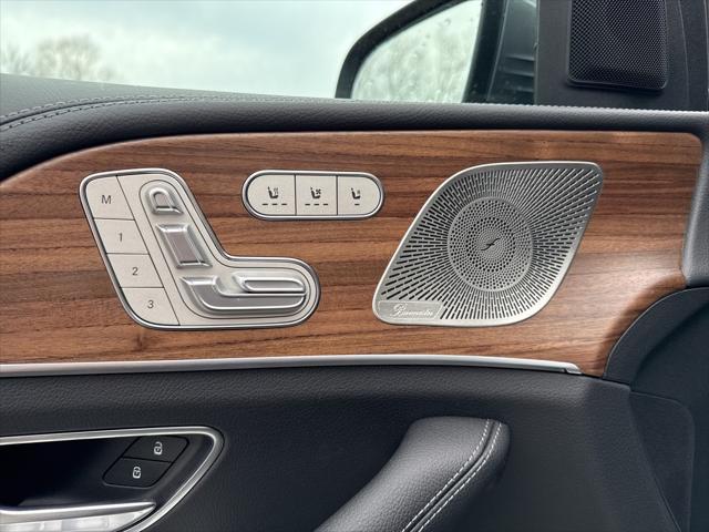 new 2025 Mercedes-Benz GLS 580 car, priced at $117,280