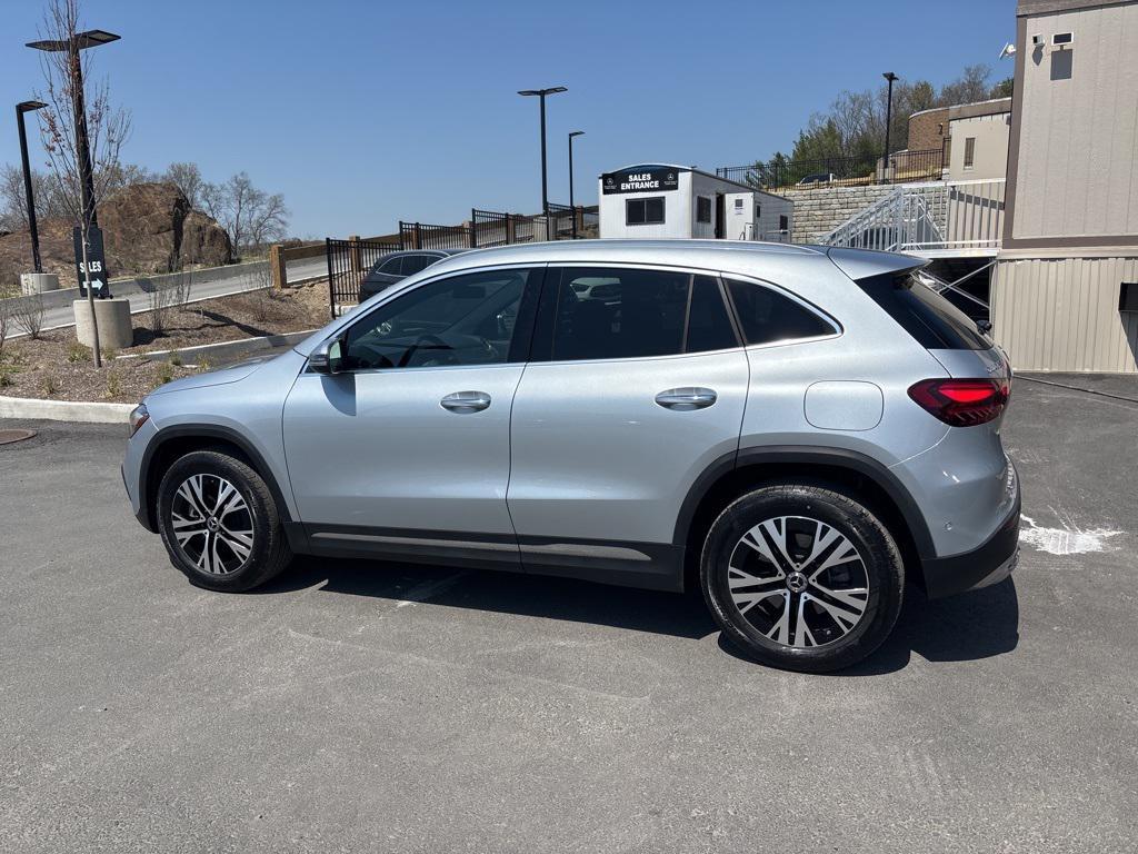 used 2025 Mercedes-Benz GLA 250 car, priced at $37,999